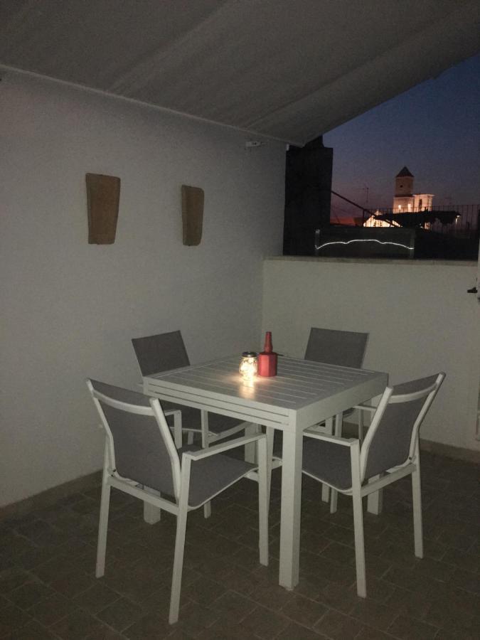 La Terrazza Sul Mare - Dimora Di Charme Apartment Giovinazzo Ngoại thất bức ảnh